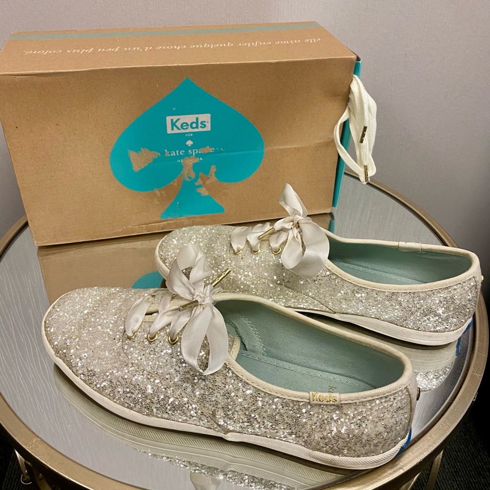 Keds X Kate Spade Lace up glitter Keds, US size 7, Cream Glitter color